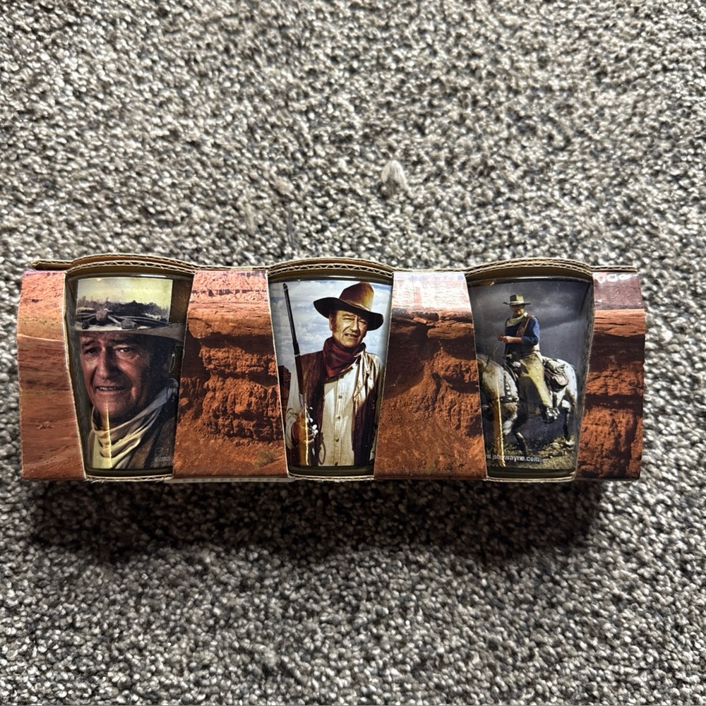 2012 Official John Wayne The Duke Shot Glasses Set of 3 Original Packaging New